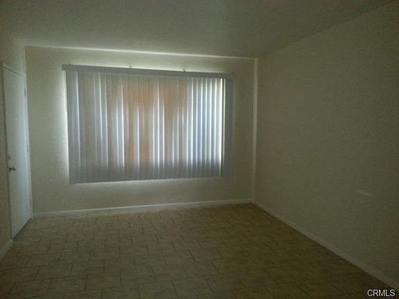 3rd image of 1140 E 33rd St