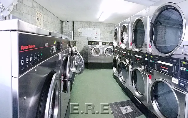 Sold by Elbe Real Estate Inc | media 38