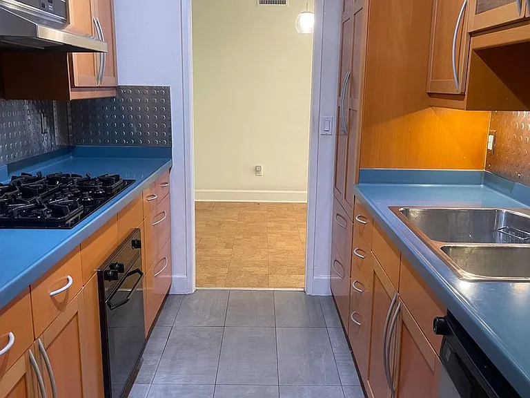 1940 N Highland Ave #81 — Photo 15