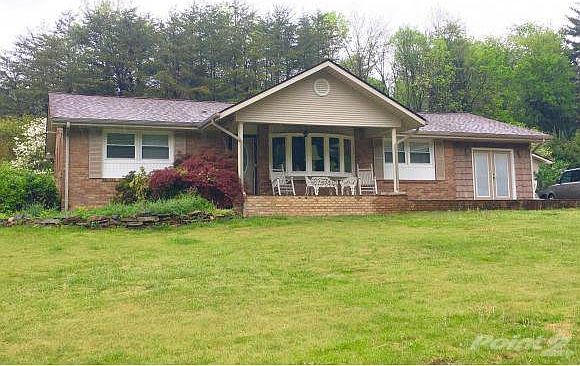 1720 Green Valley
