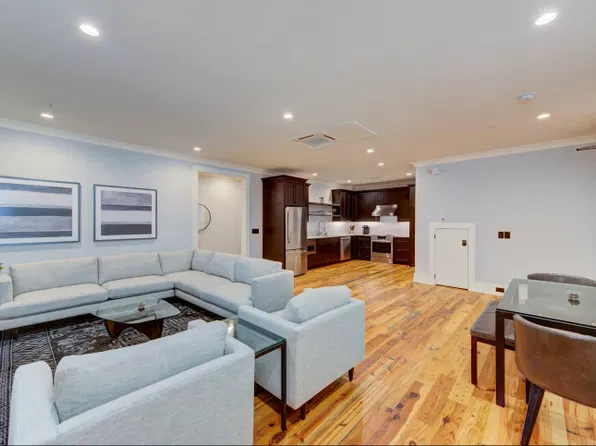 288 King St, Charleston, SC 29401