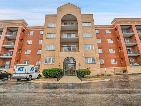 59 S Hale St Unit 207, Palatine, IL 60067