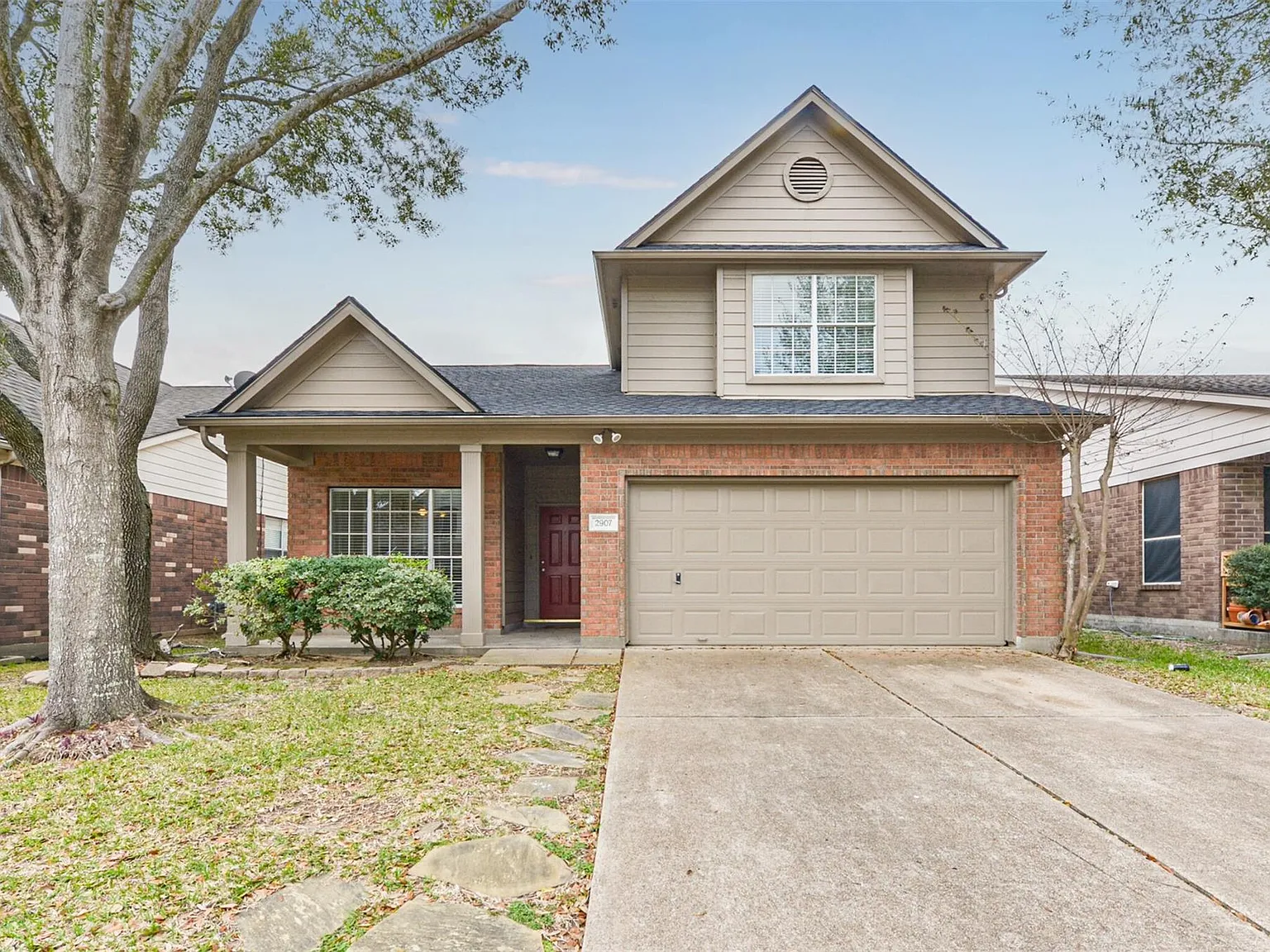 3 bed, 2.5 bath, 1914 sqft, $1,950 — Photo 1