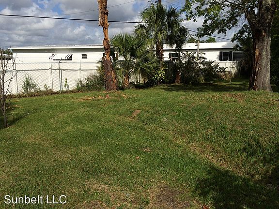 4th image of 228 Marveline Dr
