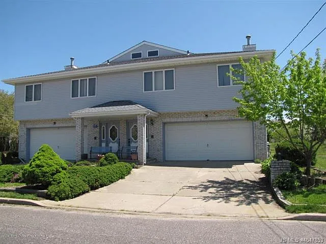 307 Narragansette Ave photo 1