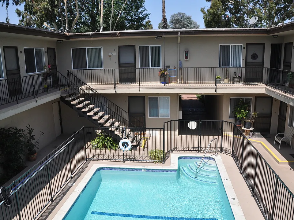 Pinnacle Amapola LLC