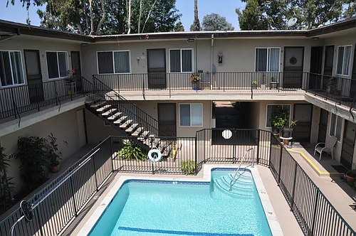 Pinnacle Amapola LLC Photo 1