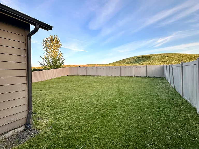 1835 SW Panorama Dr — Photo 25