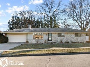 2513 Sunrise Ln, Burlington, IA 52601