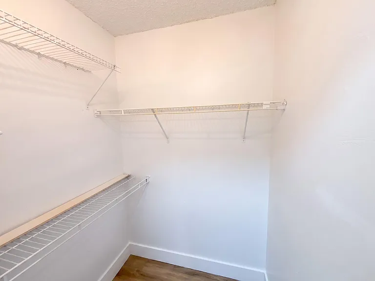 2741 Taft St #403 — Photo 12