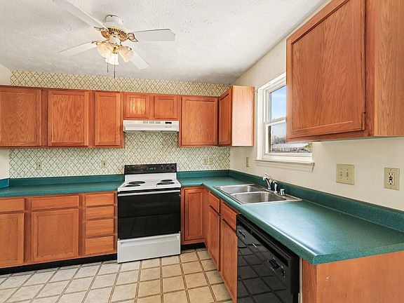 5th image of 395 Barley Cir