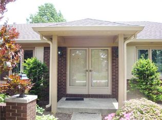 1623 Locust Ln, Avon, IN 46123