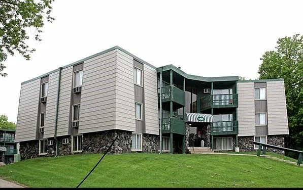 Gardenview Apartments — Photo 17