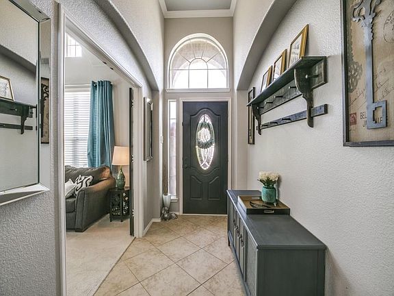 4th image of 9036 McFarland Way