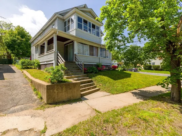 842-844 Alden St, Springfield, MA 01109