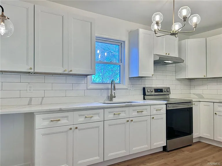 446 Bryant Ave #1 — Photo 1