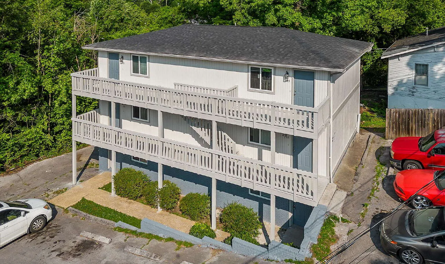 1 bed, 1.0 bath, 649 sqft, $950 — Photo 2