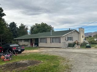 127 Duck Lake Rd, Omak, WA 98841