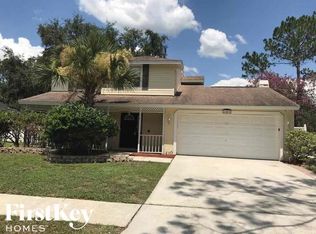 1407 Mistyglen Ln, Brandon, FL 33510
