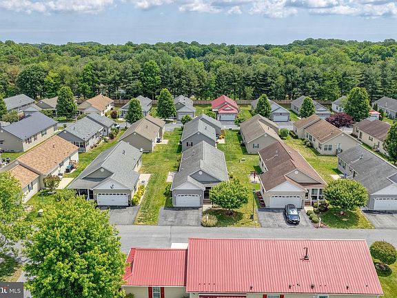 3rd image of 106 Foxtail Ln #32