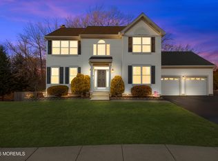 8 Danella Way, Howell, NJ 07731