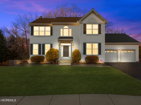 8 Danella Way, Howell, NJ 07731