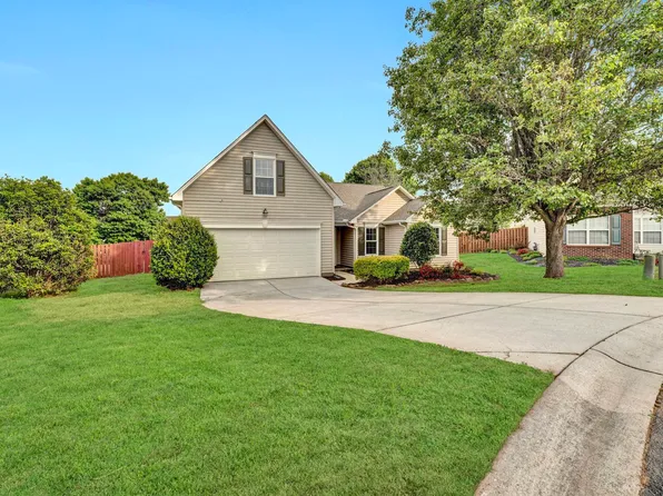 953 Breezewood Ct, Greer, SC 29651