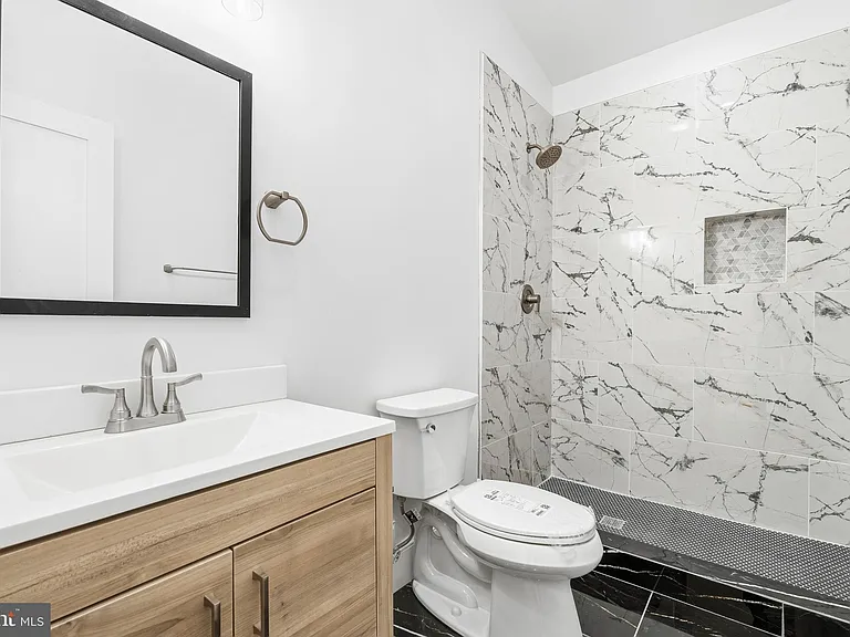 6218 Suitland Rd — Photo 34