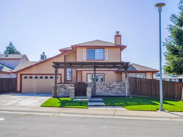 568 Regis Dr, Sacramento, CA 95838