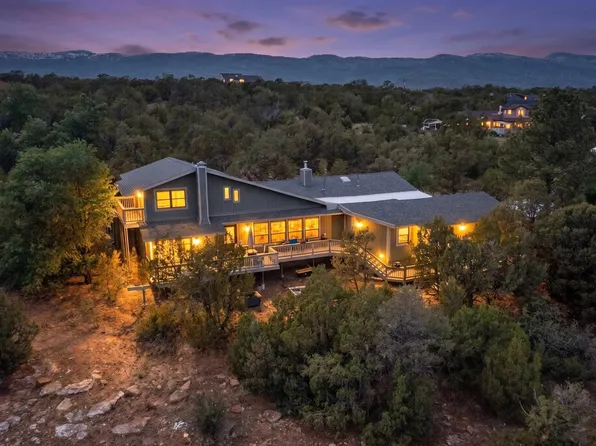 26 Sierra Vista Dr, Cedar Crest, NM 87008