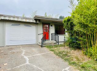 75 Empire Ave, Redway, CA 95560