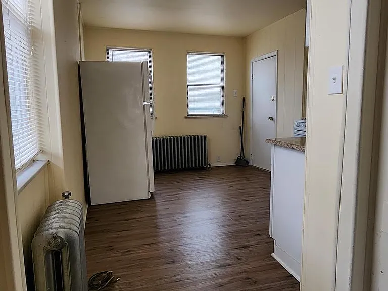 1325 McKean St #2 — Photo 4