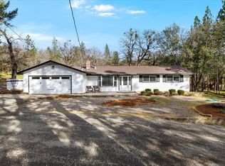 324 China Gulch Rd, Jacksonville, OR 97530