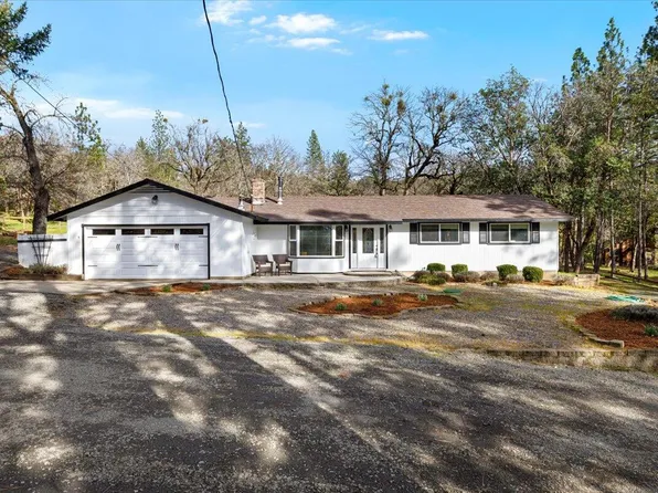 324 China Gulch Rd, Jacksonville, OR 97530