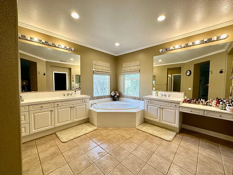 29131 N Black Pine Way — Photo 29