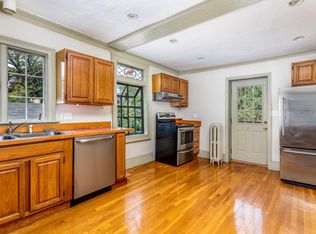 18 Darling St, Marblehead, MA 01945