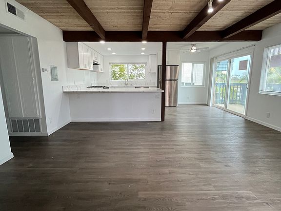 2nd image of 146 Imperial Beach Blvd