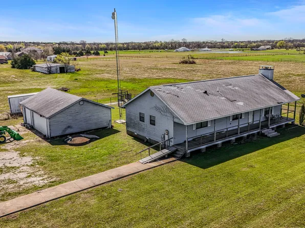 7340 High Meadow Dr, Terrell, TX 75160