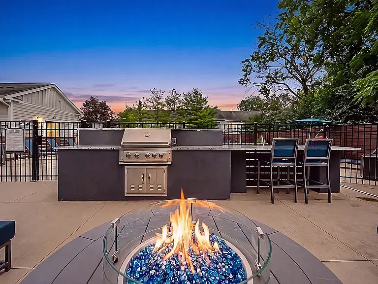 Outdoor Lounge and Grills