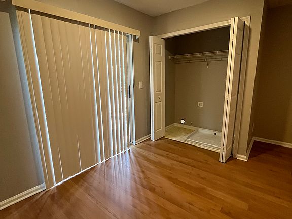 4th image of 1067 Winterbrook Way