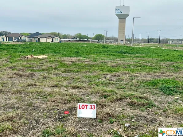 114 W Saint Francois Ave, Port Lavaca, TX 77979