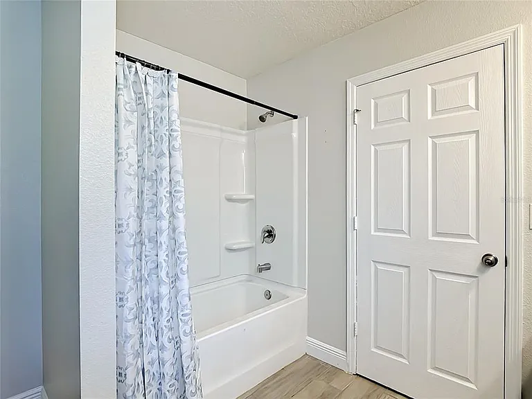 3040 Lakes Crest Ave — Photo 12