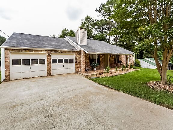 2nd image of 208 Windcrest Ct