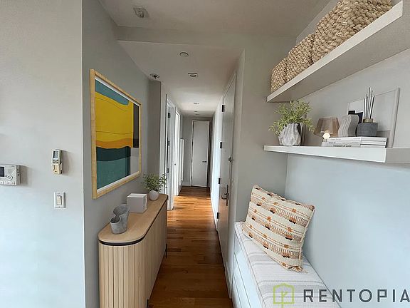 2nd image of 431 Grand St #508
