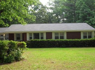 418 Azure Ct, Laurinburg, NC 28352