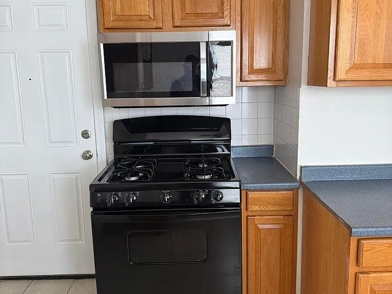 1932 Broad St #3 — Photo 9