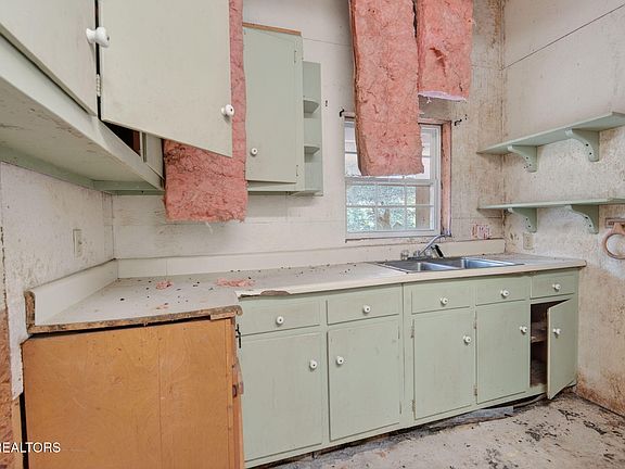 30th image of this home