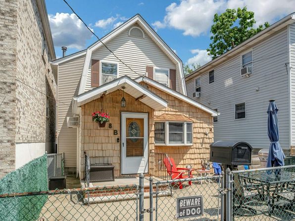 48 Edgewater Park #B