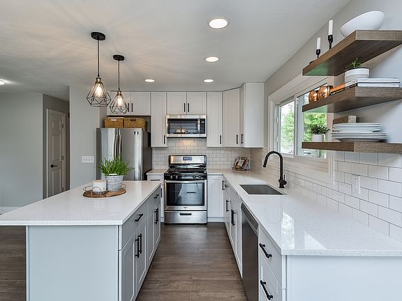 5th image of 5S743 Sierra Ln
