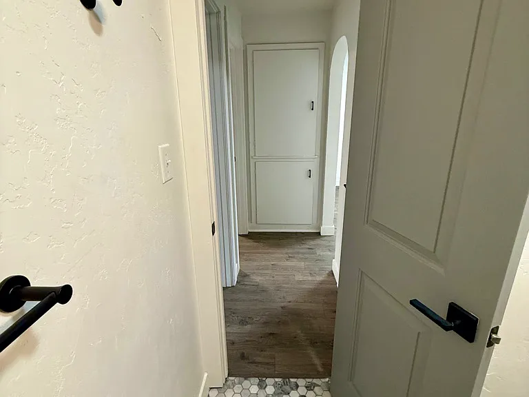 325 N 10th St #A — Photo 19